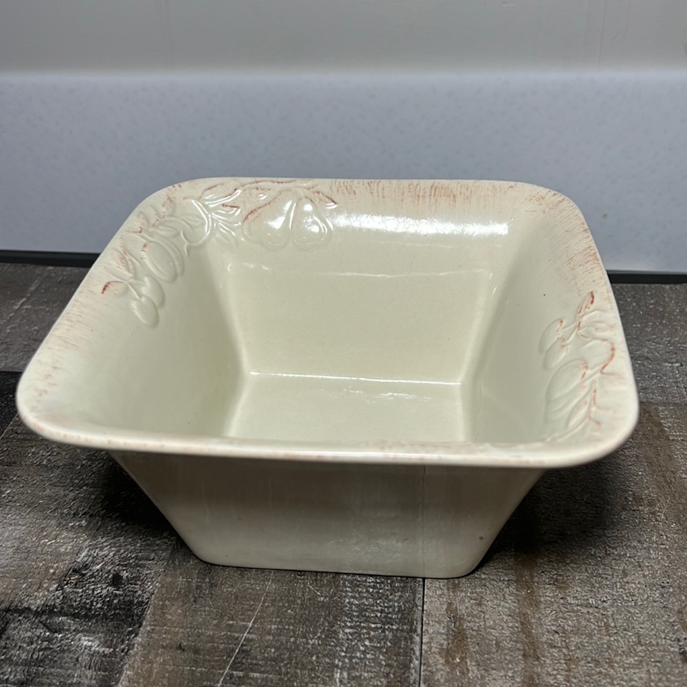 Signature Stoneware Square Dish Countryside~Tan w/Raised Tan Apples,Vines
